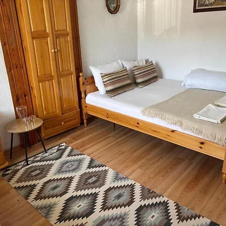иглика Apartament *